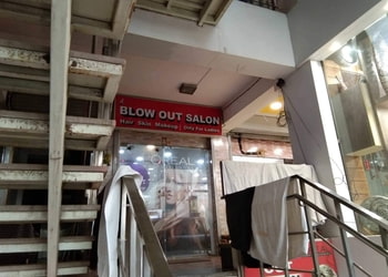 A-blow-out-salon-Beauty-parlour-Bhopal-Madhya-pradesh-1