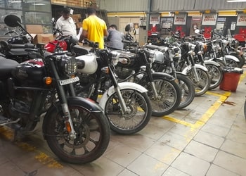 Aadith-motors-Motorcycle-dealers-Yadavagiri-mysore-Karnataka-2