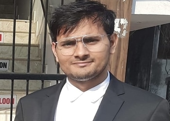 Advocate-shashank-shekhar-dwivedi-Criminal-case-lawyers-Allahabad-prayagraj-Uttar-pradesh-1