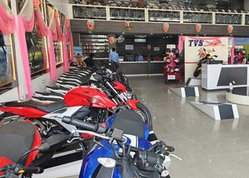 Akarsh-bajaj-Motorcycle-dealers-Anisabad-patna-Bihar-2