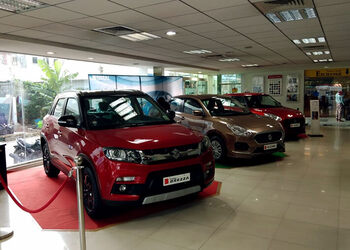 Amar-cars-Car-dealer-Piplod-surat-Gujarat-3