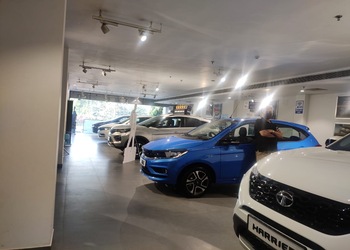 Arya-motors-Car-dealer-Dlf-phase-3-gurugram-Haryana-2