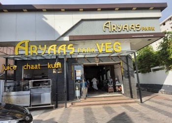 Aryaas-park-veg-restaurant-Pure-vegetarian-restaurants-Vazhuthacaud-thiruvananthapuram-Kerala-1