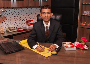 Astrologer-hemang-sastri-Numerologists-Shillong-Meghalaya-1