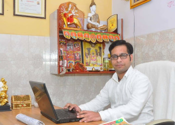 Astrologer-subhash-k-gulaati-Numerologists-Sector-16-faridabad-Haryana-1