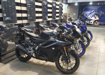 Autowings-yamaha-Motorcycle-dealers-Vikas-nagar-ranchi-Jharkhand-3