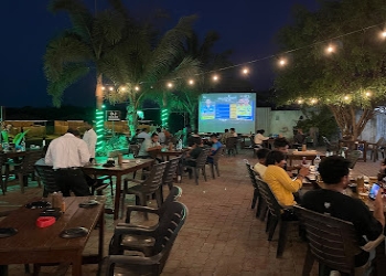 Banyan-roots-family-restaurant-bar-Family-restaurants-Daman-Dadra-and-nagar-haveli-and-daman-and-diu-1