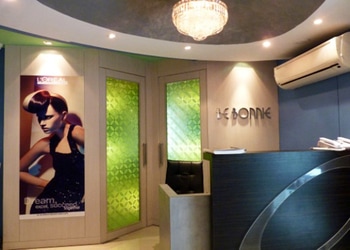 Be-bonnie-Beauty-parlour-Ballygunge-kolkata-West-bengal-1