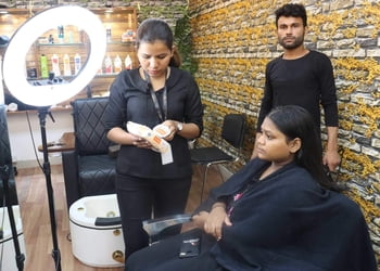 Be-perfect-unisex-salon-Beauty-parlour-Sector-14-gurugram-Haryana-2