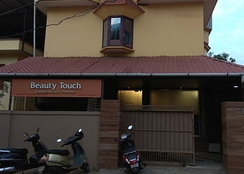 Beauty-touch-Beauty-parlour-Punkunnam-thrissur-trichur-Kerala-1