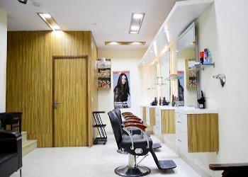 Beyond-looks-Beauty-parlour-Botanical-garden-noida-Uttar-pradesh-2