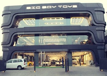 Big-boy-toyz-ltd-Used-car-dealers-Gurugram-Haryana-1