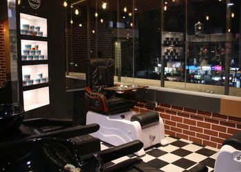 Black-studio-Beauty-parlour-Ahmednagar-Maharashtra-1