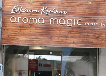 Blossom-kochhar-aroma-magic-unisex-salon-Bridal-makeup-artist-Patiala-Punjab-1