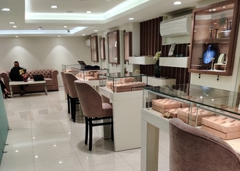 Bluestone-jewellery-Jewellery-shops-Noida-city-center-noida-Uttar-pradesh-2