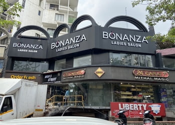 Bonanza-ladies-salon-surat-Beauty-parlour-Athwalines-surat-Gujarat-1