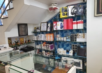 C-d-gallery-Mobile-stores-Bhelupur-varanasi-Uttar-pradesh-3