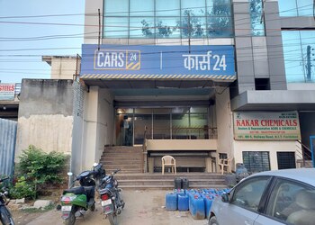 Cars24-store-Used-car-dealers-Faridabad-Haryana-1