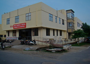 Damyanti-eye-institute-Eye-hospitals-Ajmer-Rajasthan-1