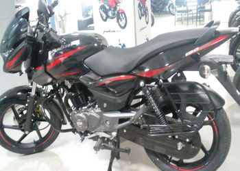 Deccan-bajaj-Motorcycle-dealers-Secunderabad-Telangana-3