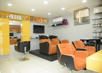 Deepas-beauty-salon-academy-Beauty-parlour-Mavdi-rajkot-Gujarat-3