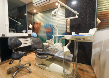 Dental-curve-Dental-clinics-Vasai-virar-Maharashtra-3