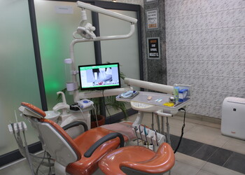 Dental-roots-Dental-clinics-Ludhiana-Punjab-2