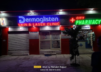 Dermaglisten-skin-and-laser-clinic-Dermatologist-doctors-Kanth-Uttar-pradesh-2