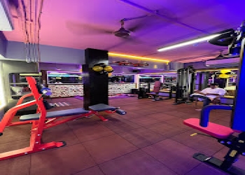 Dessus-fitness-Gym-Santacruz-mumbai-Maharashtra-2