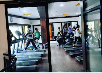 Dolphin-health-and-fitness-club-Gym-Shahibaug-ahmedabad-Gujarat-1