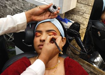 Donas-makeover-studio-Beauty-parlour-Haridevpur-kolkata-West-bengal-2