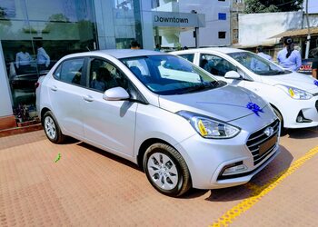 Downtown-hyundai-Car-dealer-Vadodara-Gujarat-3