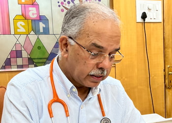 Dr-a-c-chawla-and-vaccination-center-Child-specialist-pediatrician-Hazratganj-lucknow-Uttar-pradesh-1