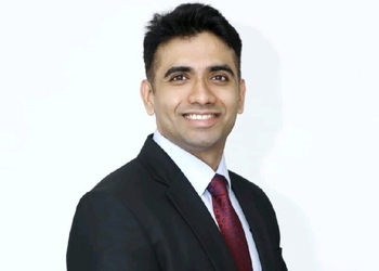 Dr-akhil-arora-Orthopedic-surgeons-Rajendra-nagar-indore-Madhya-pradesh-1