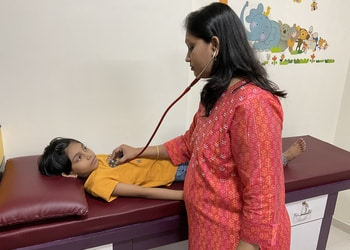 Dr-alpa-bhosale-child-care-clinic-Child-specialist-pediatrician-Kurla-mumbai-Maharashtra-2