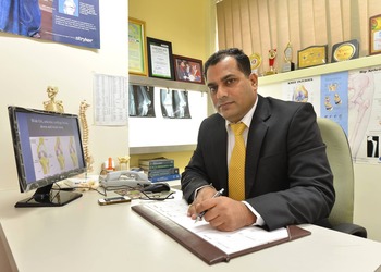 Dr-anand-gupta-Orthopedic-surgeons-Indore-Madhya-pradesh-1