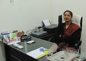 Dr-anjali-upadhyay-Ent-doctors-Rajendra-nagar-ghaziabad-Uttar-pradesh-1