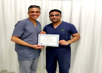 Dr-ankur-singh-Orthopedic-surgeons-Noida-Uttar-pradesh-2