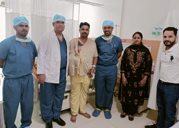 Dr-anurag-aggarwal-Orthopedic-surgeons-Sector-56-faridabad-Haryana-2