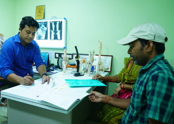 Dr-aurobinda-das-Orthopedic-surgeons-Master-canteen-bhubaneswar-Odisha-2