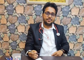 Dr-ayaz-ahmed-khan-Child-specialist-pediatrician-Kurla-mumbai-Maharashtra-2