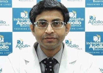 Dr-dodul-mondal-Cancer-specialists-oncologists-Kirari-suleman-nagar-Delhi-1