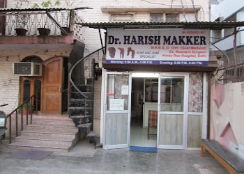 Dr-harish-makkers-orthopaedic-clinic-Orthopedic-surgeons-Thakurganj-lucknow-Uttar-pradesh-1