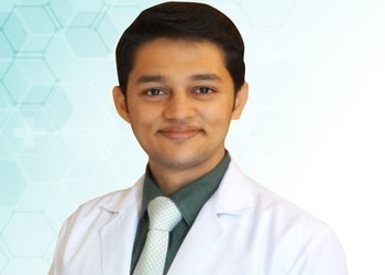 Dr-himanshu-kulkarni-Orthopedic-surgeons-Vishrambag-sangli-Maharashtra-1