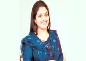 Dr-iesha-mahajan-Gynecologist-doctors-Gwalior-Madhya-pradesh-1