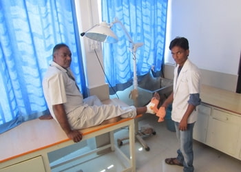 Dr-isapure-orthopaedic-hospital-Orthopedic-surgeons-Miraj-Maharashtra-3