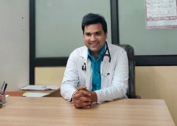 Dr-kartik-goyal-Gastroenterologists-Model-gram-ludhiana-Punjab-1