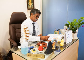 Dr-karunakaran-s-spine-centre-Orthopedic-surgeons-Anna-nagar-chennai-Tamil-nadu-3