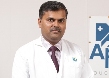 Dr-m-balamurugan-Neurosurgeons-Mylapore-chennai-Tamil-nadu-1