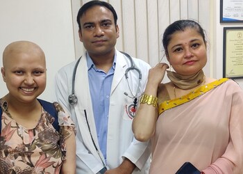 Dr-manish-sharma-Cancer-specialists-oncologists-Pitampura-delhi-Delhi-2